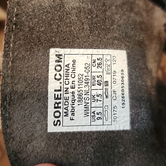 Sorel Joan of Artic II Wedge Distressed Waterproof Boots - Picture 2 of 13